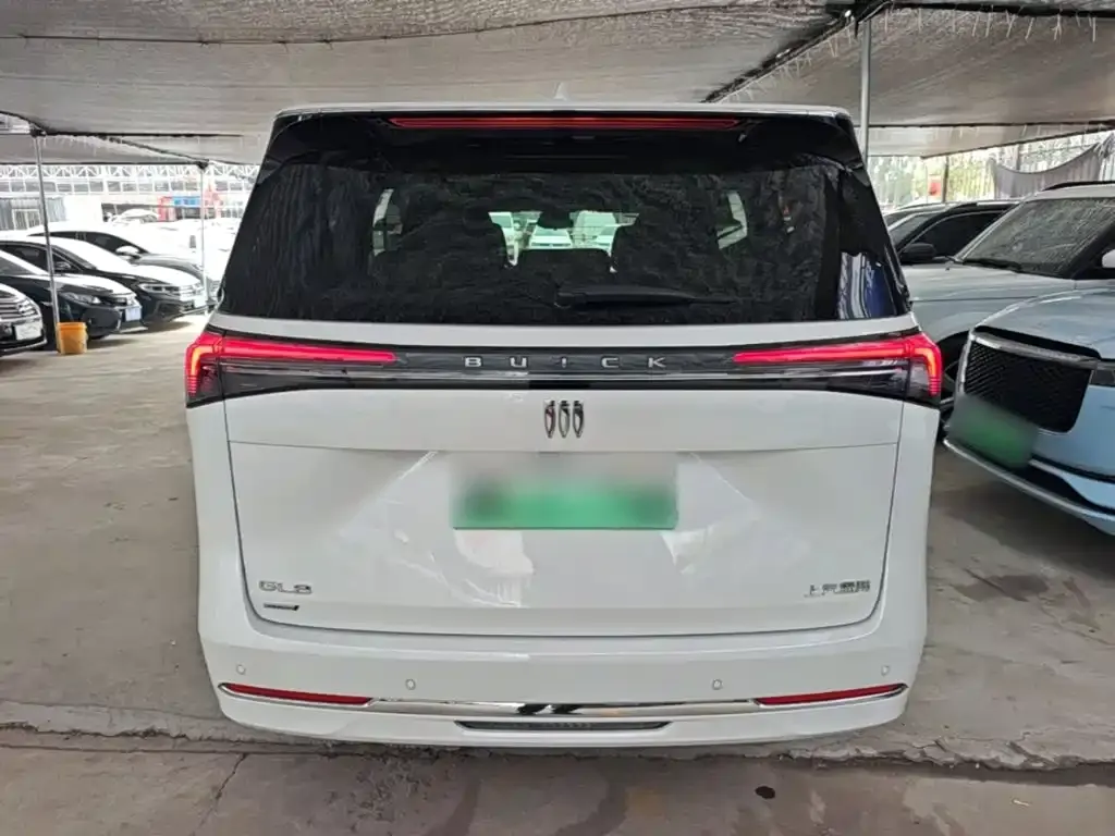 Buick GL8 Hybrid — фото 3