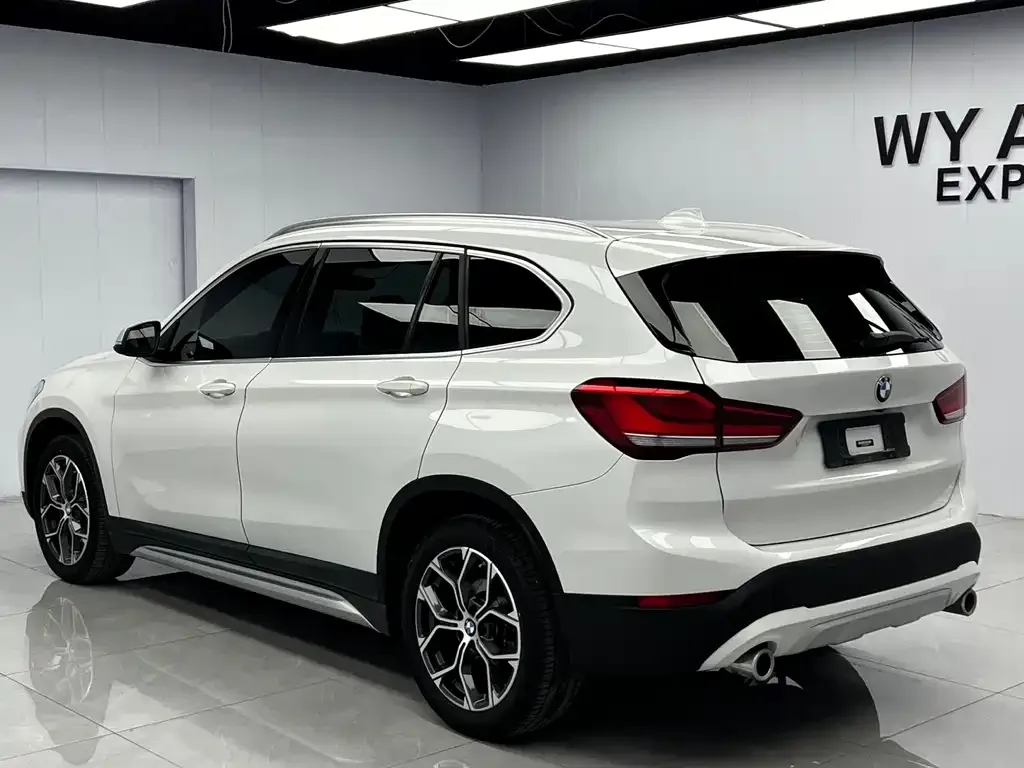 BMW X1 — фото 6