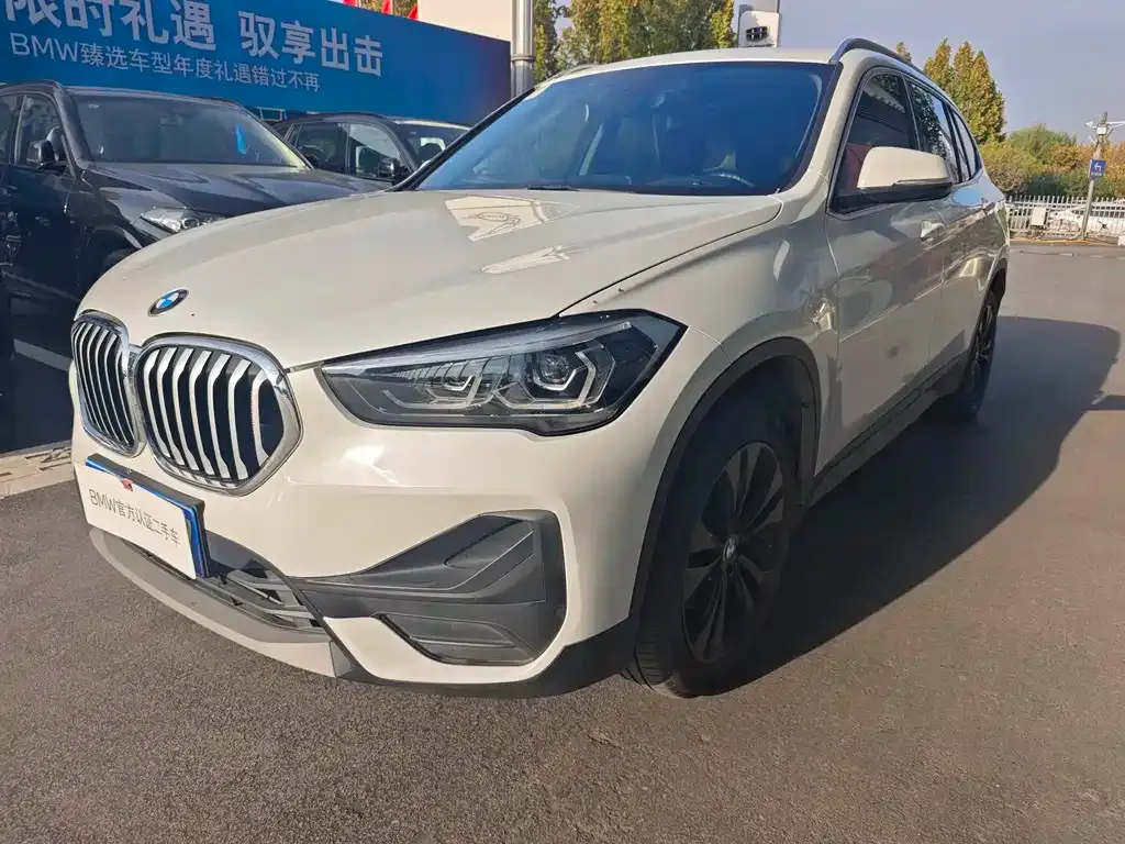 BMW X1 — фото 1