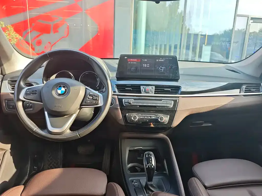 BMW X1 — фото 7