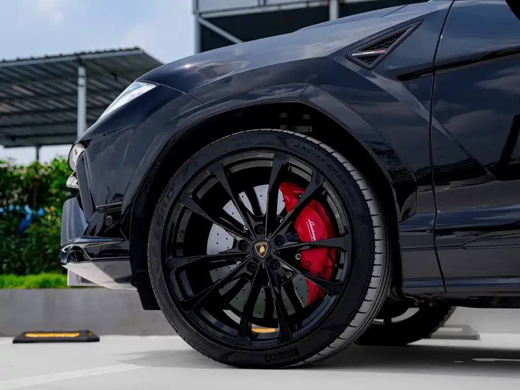 Lamborghini Urus — фото 4