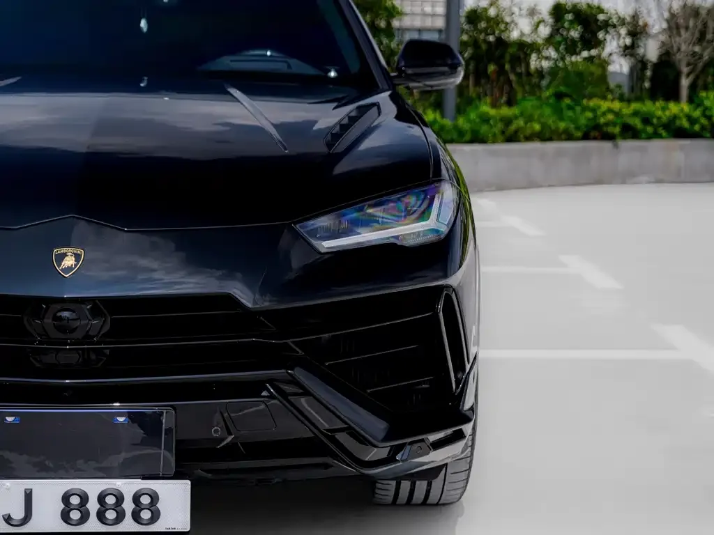Lamborghini Urus — фото 2