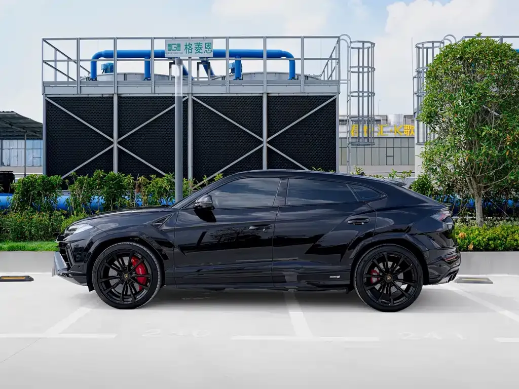 Lamborghini Urus — фото 7