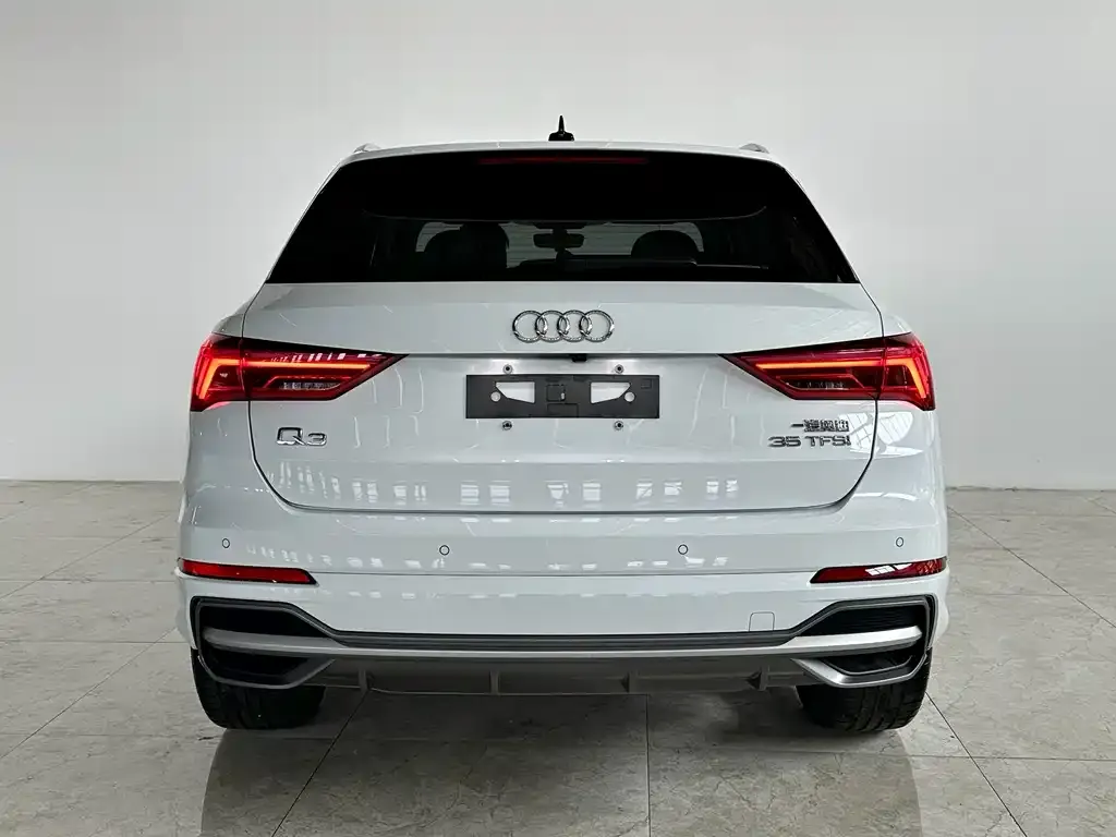 Audi Q3 — фото 2
