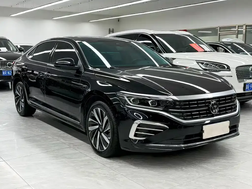 Volkswagen Passat — фото 3