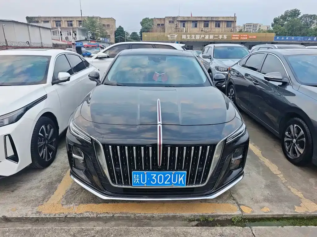 Hongqi H5 — фото 3