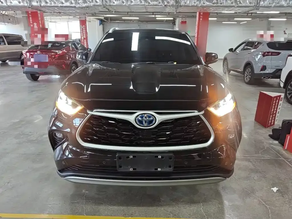 Toyota Highlander — фото 5