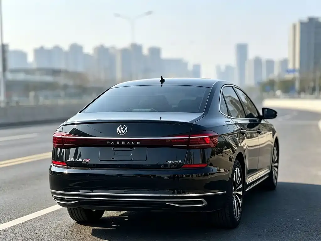 Volkswagen Passat — фото 3