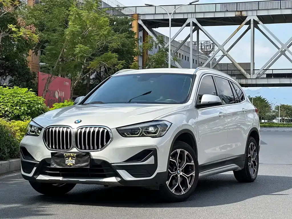 BMW X1 — фото 1