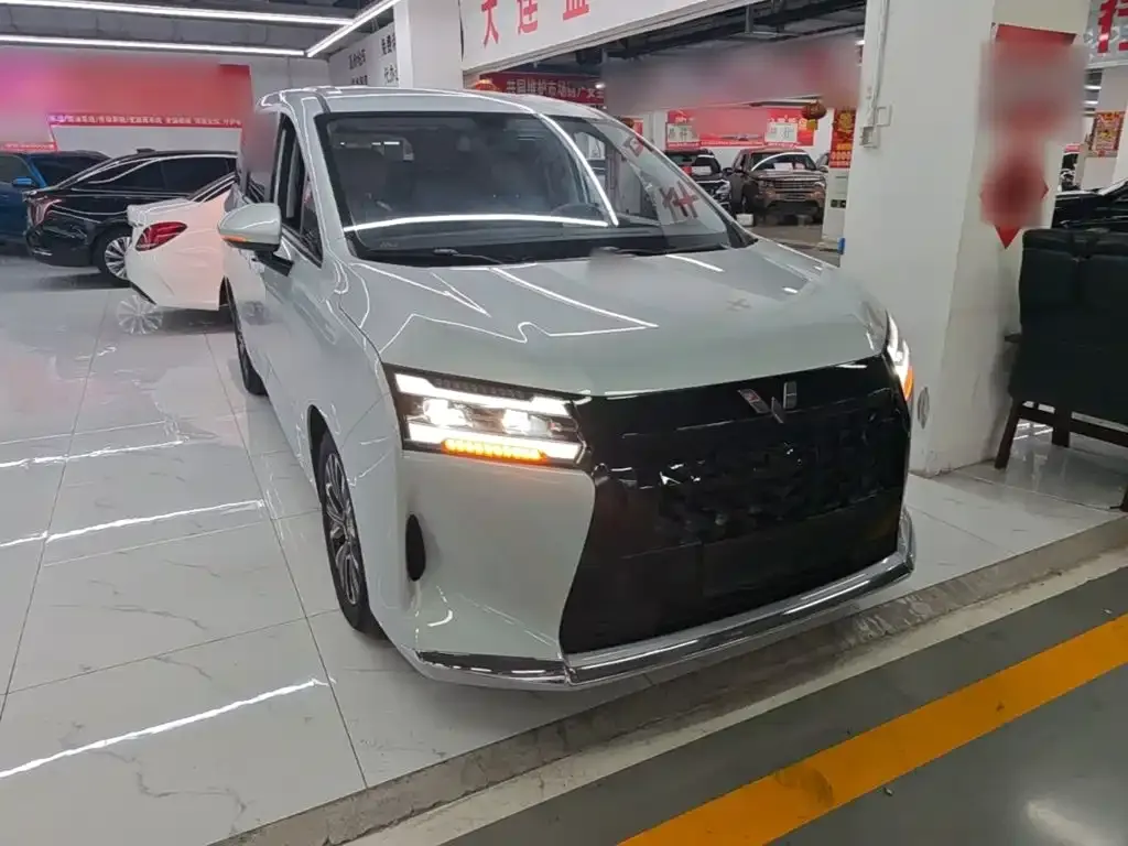 Wuling Xingguang 730 New Energy — фото 4