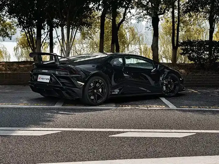 Lamborghini Huracan — фото 7