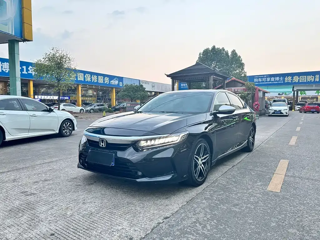 Honda Inspire — фото 1