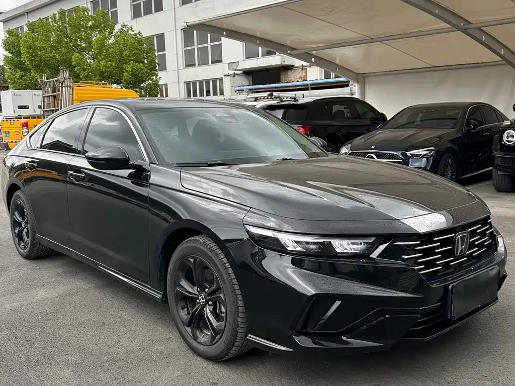 Honda Accord — фото 7