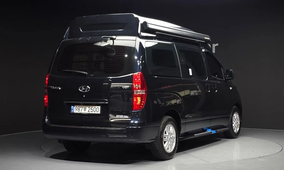 Hyundai Starex — фото 3