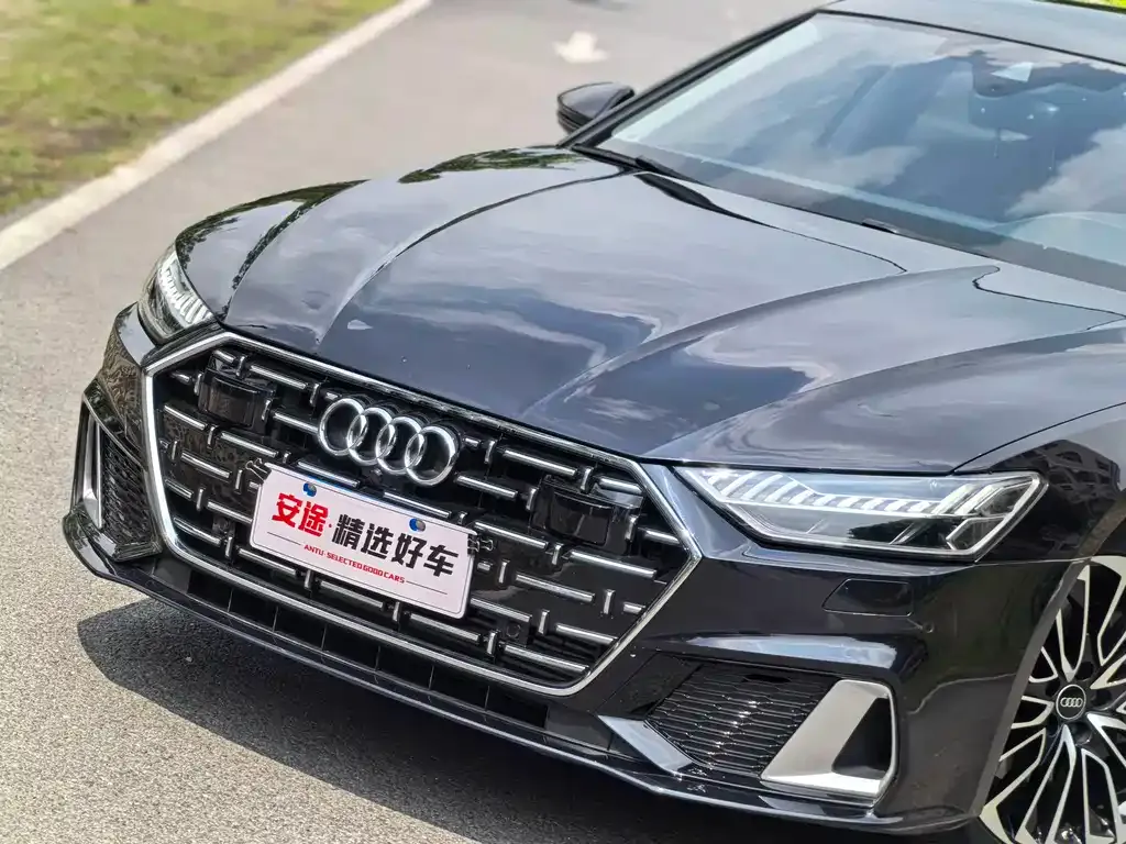 Audi A7L — фото 5