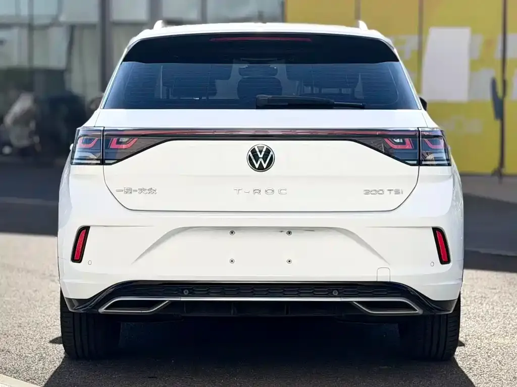 Volkswagen T-Roc — фото 7