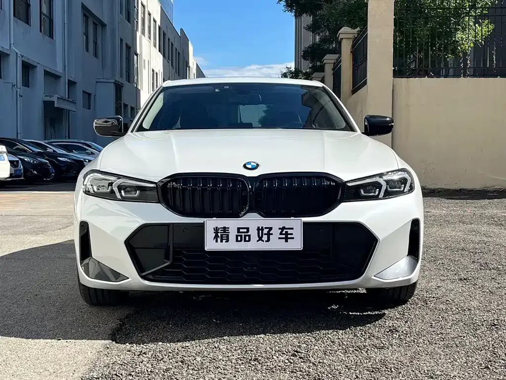 BMW 3 Series — фото 1