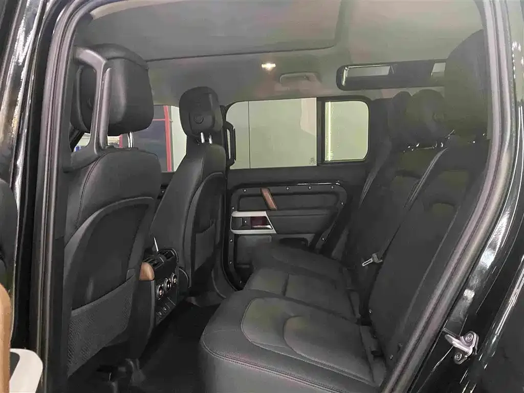 Land Rover Defender — фото 4