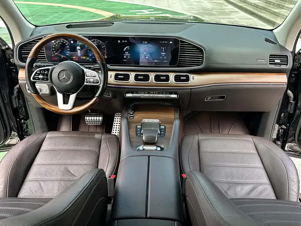 Mercedes-Benz GLS — фото 7