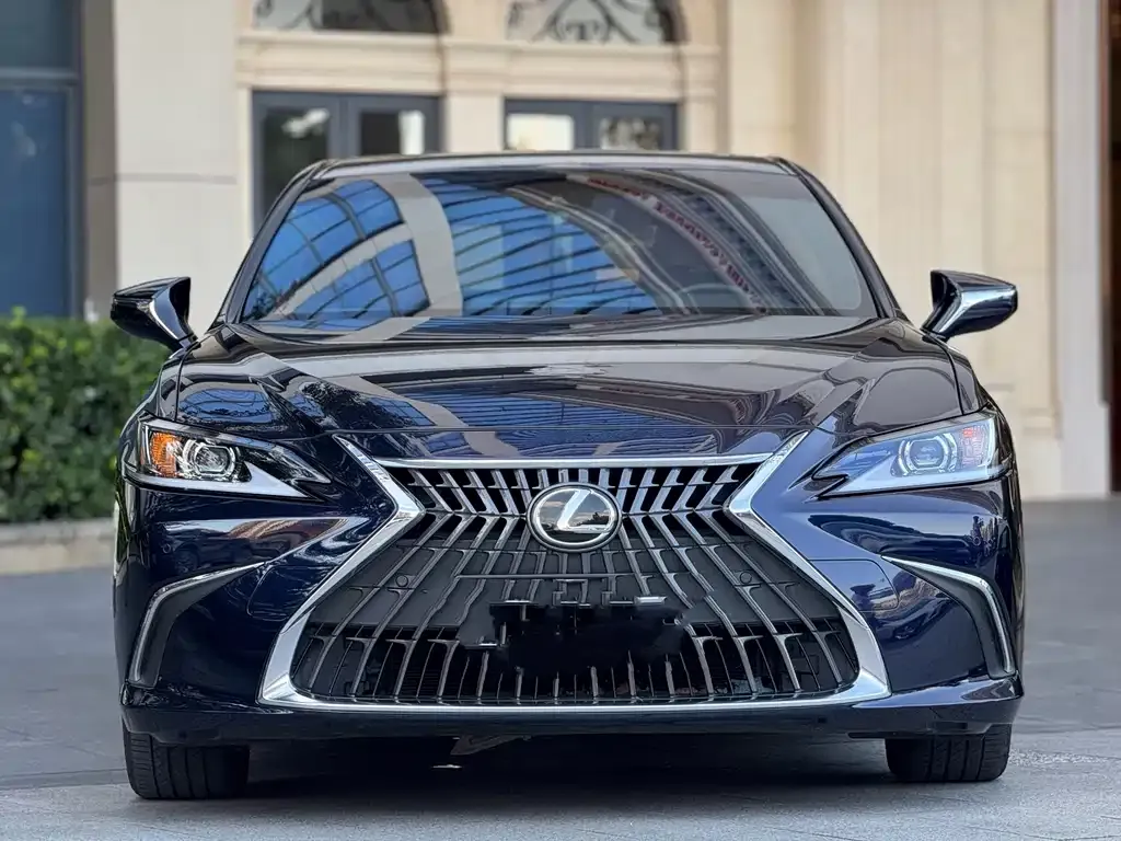Lexus ES — фото 3