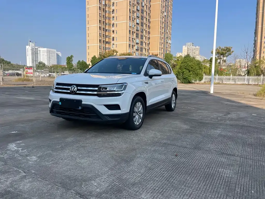 Volkswagen Tharu — фото 1