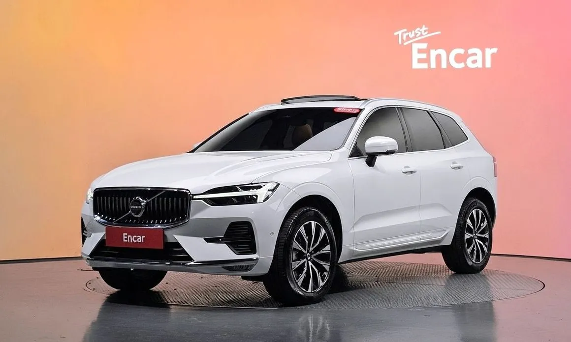 Volvo XC60 — фото 1