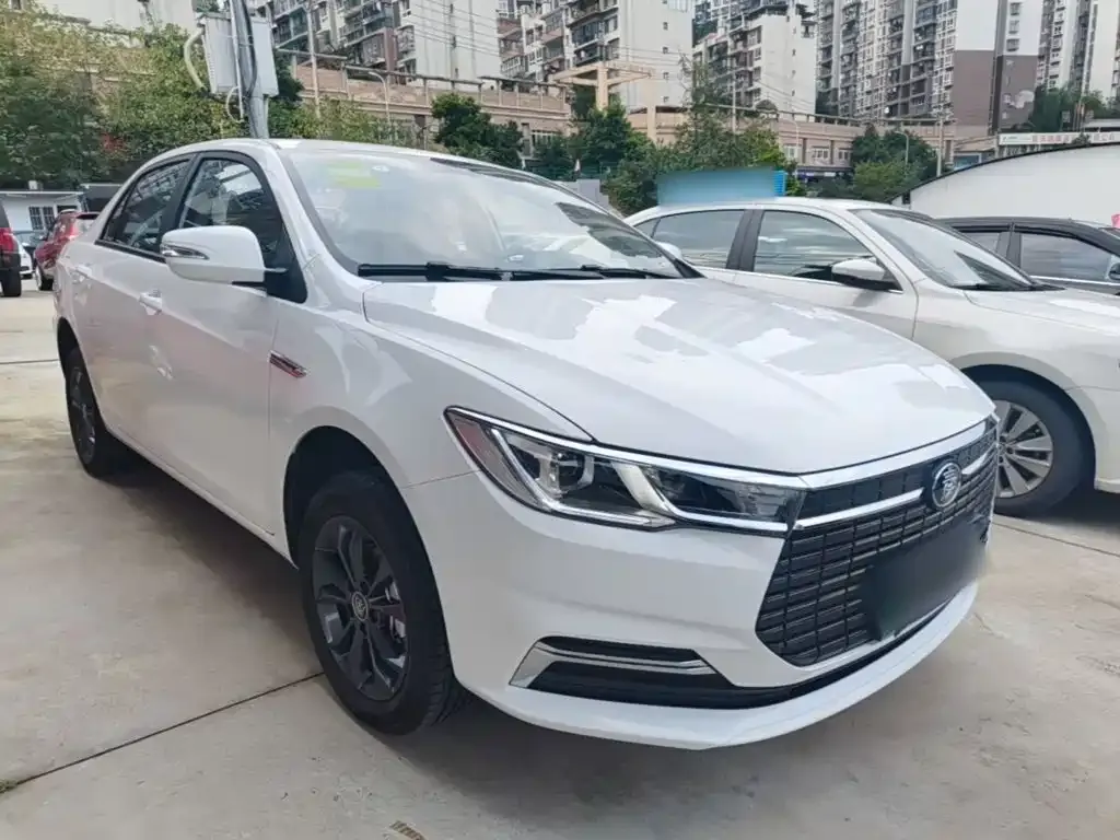 BYD Qin PLUS — фото 9