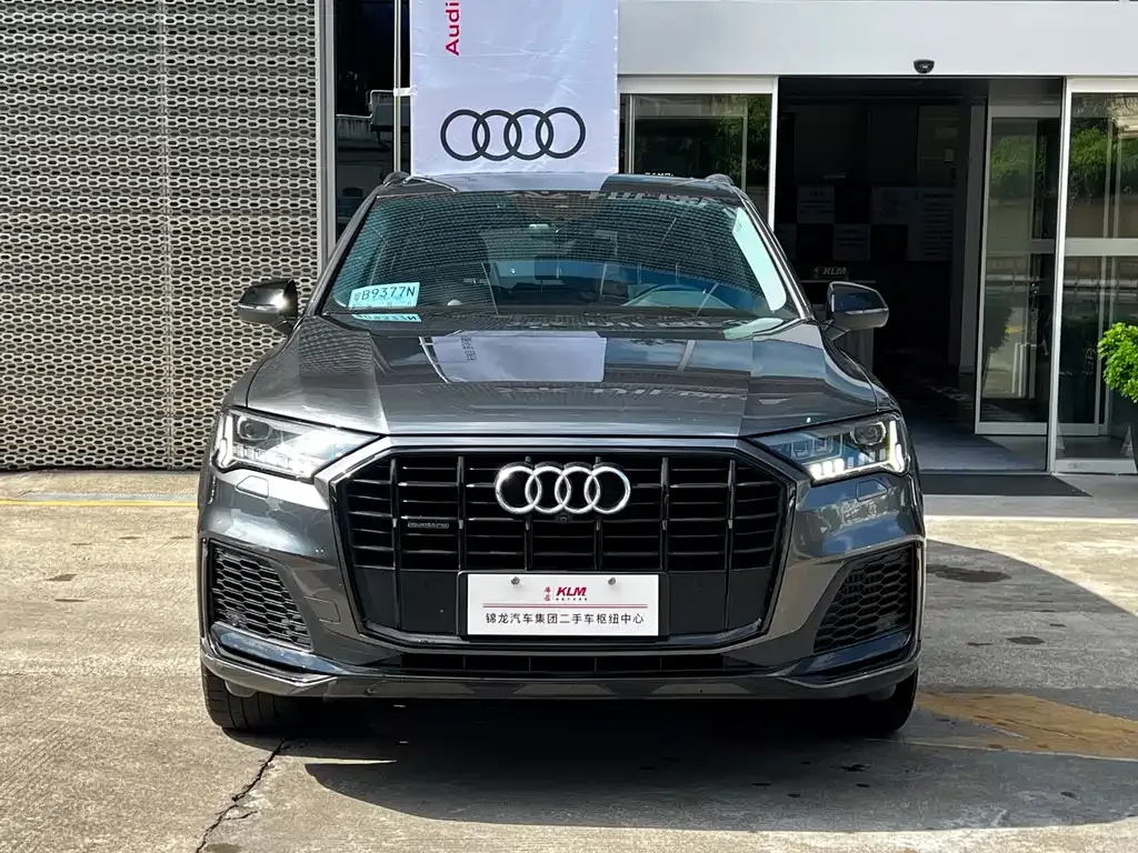 Audi Q7 — фото 9