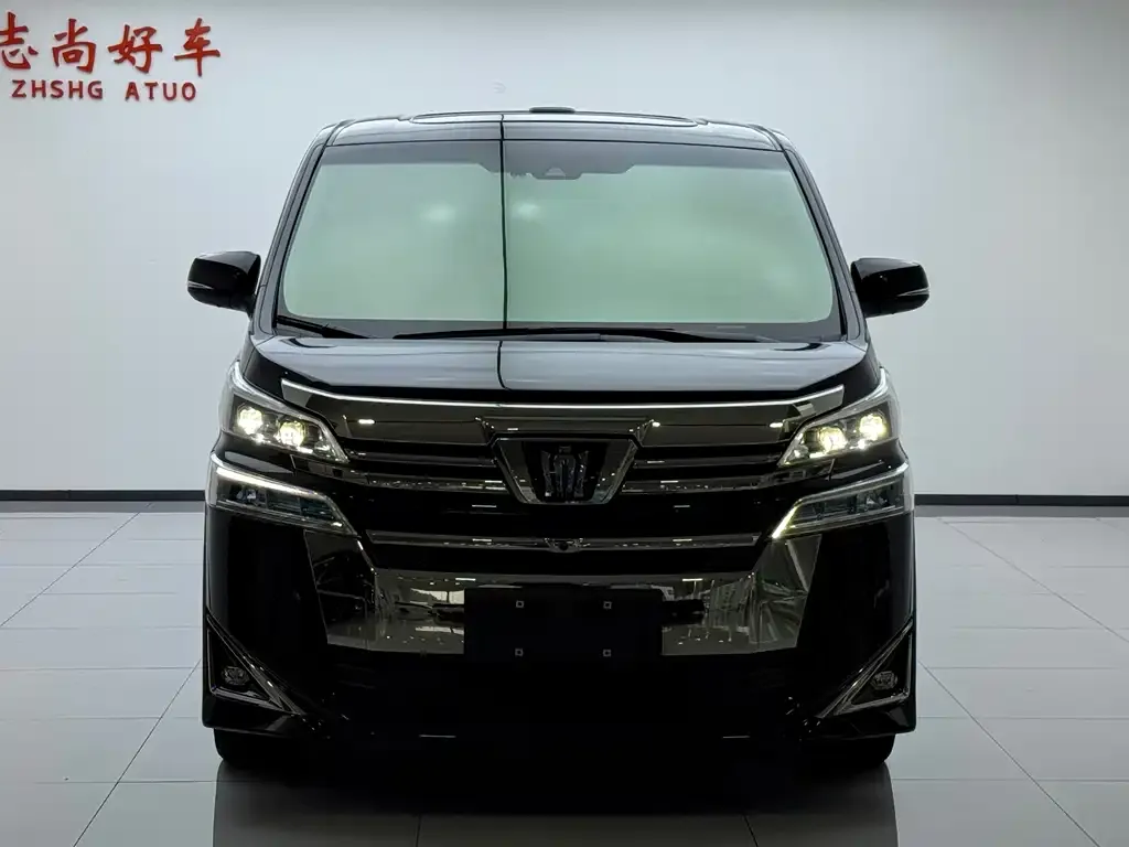 Toyota Vellfire — фото 3