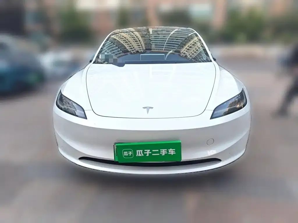 Tesla Model 3 — фото 5