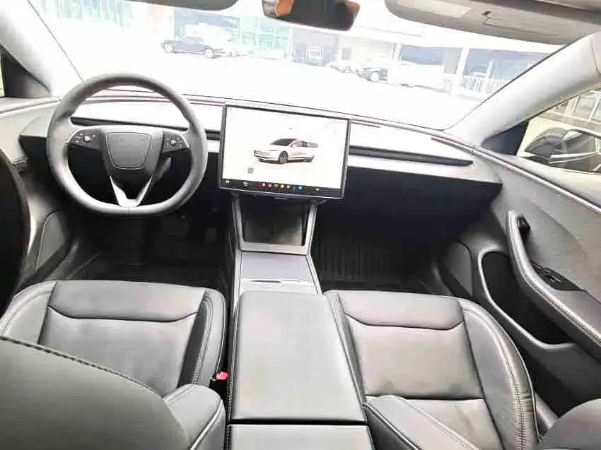 Tesla Model 3 — фото 5