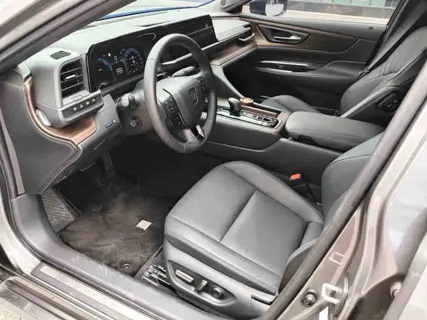 Toyota Crown (Import) — фото 8