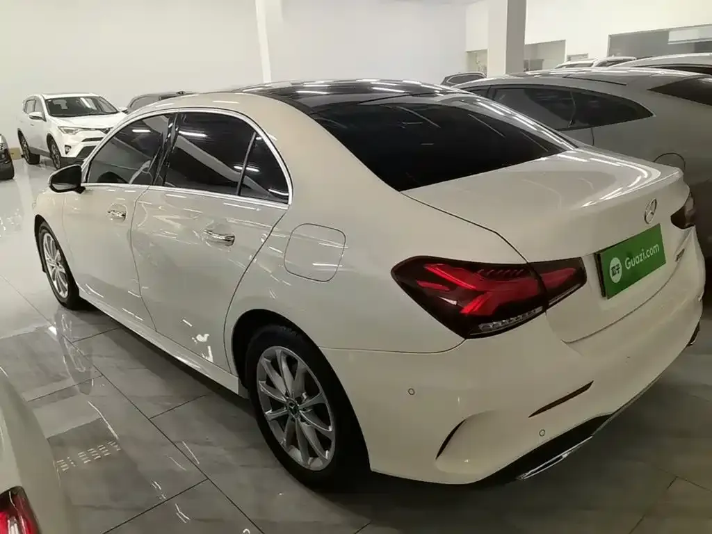 Mercedes-Benz A-Class — фото 10