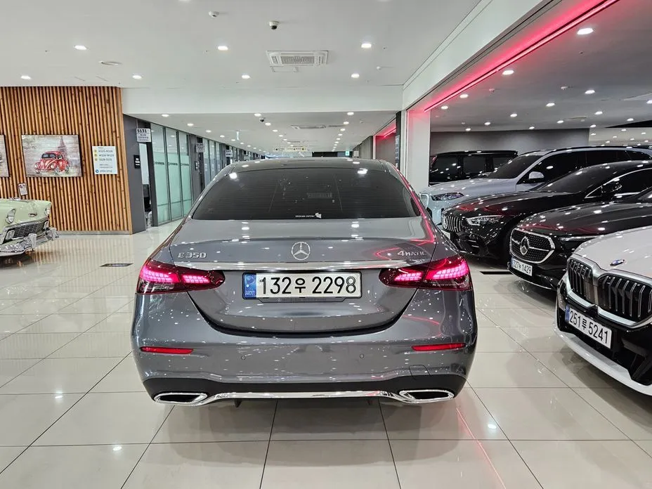 Mercedes-Benz E-Class — фото 10