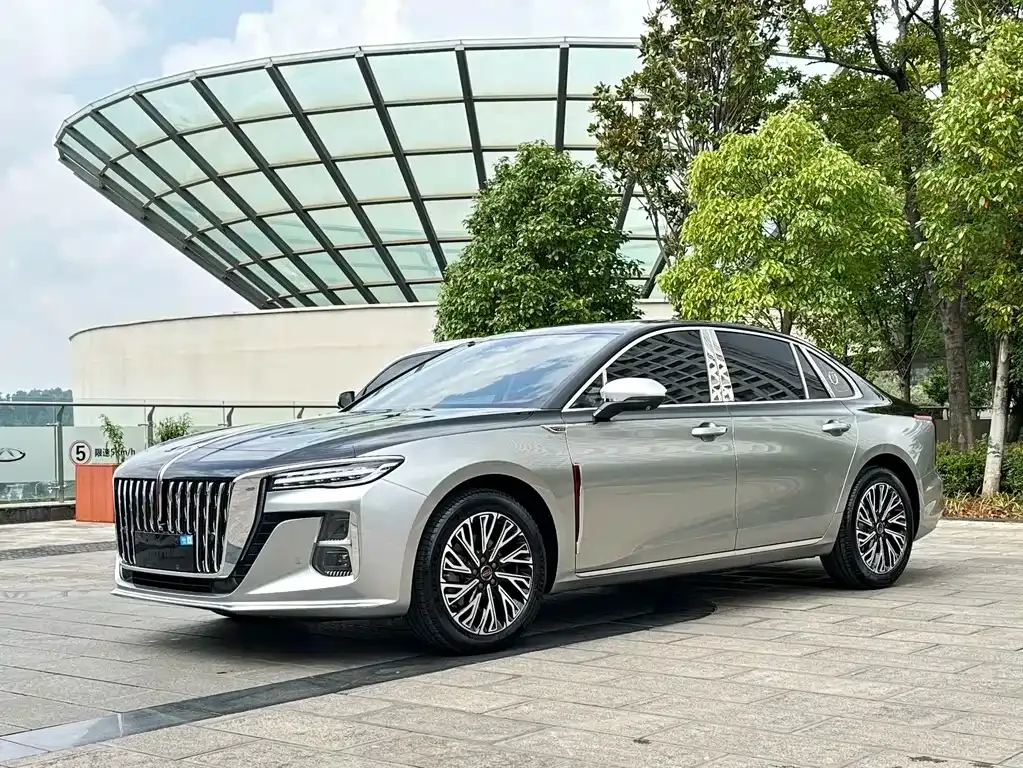 Hongqi H5 — фото 1