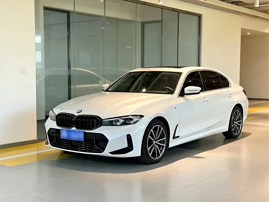 BMW 3 Series — фото 1