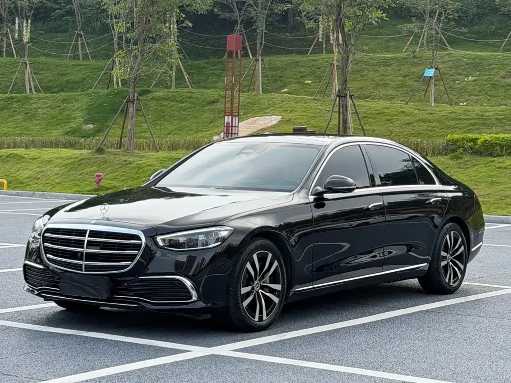 Mercedes-Benz S-Class — фото 1