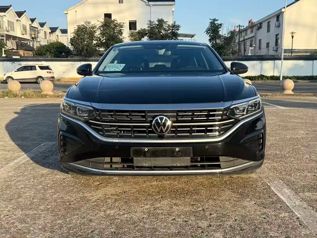 Volkswagen Passat — фото 8