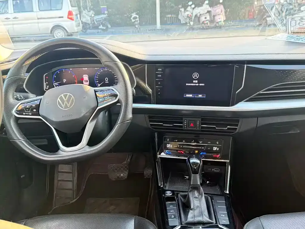 Volkswagen Passat — фото 2