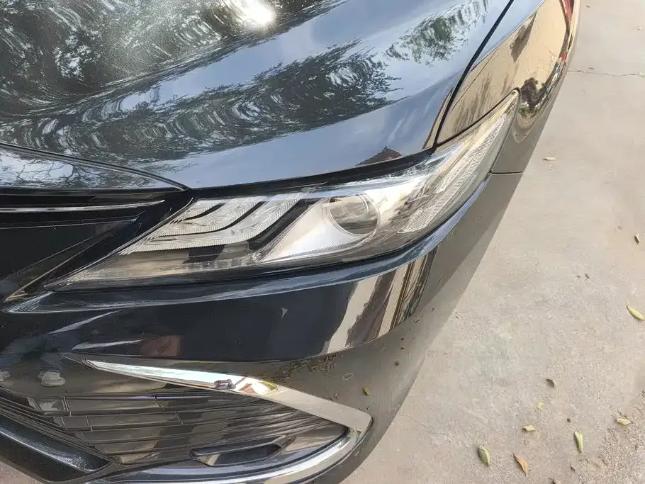 Toyota Camry — фото 2