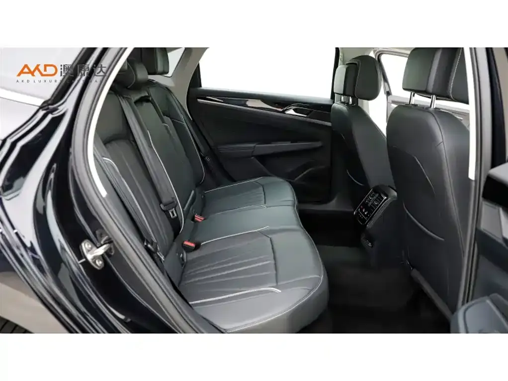 Volkswagen Passat — фото 5