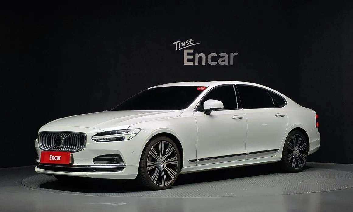 Volvo S90 — фото 1
