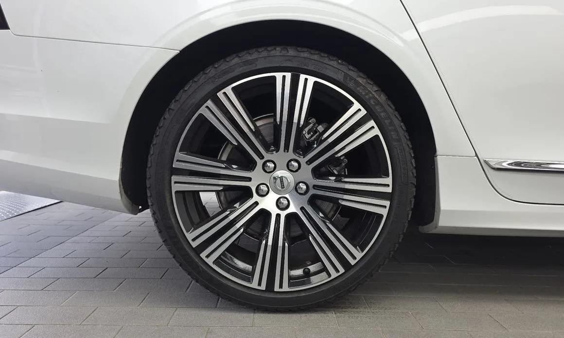 Volvo S90 — фото 10