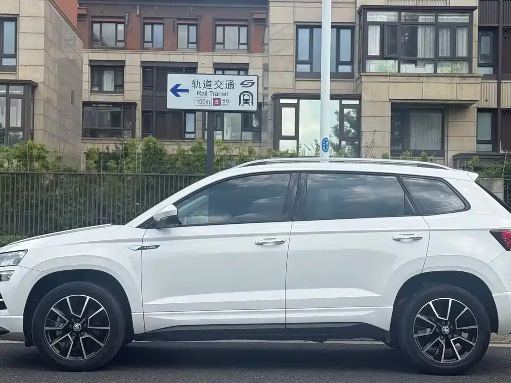Skoda Karoq — фото 7