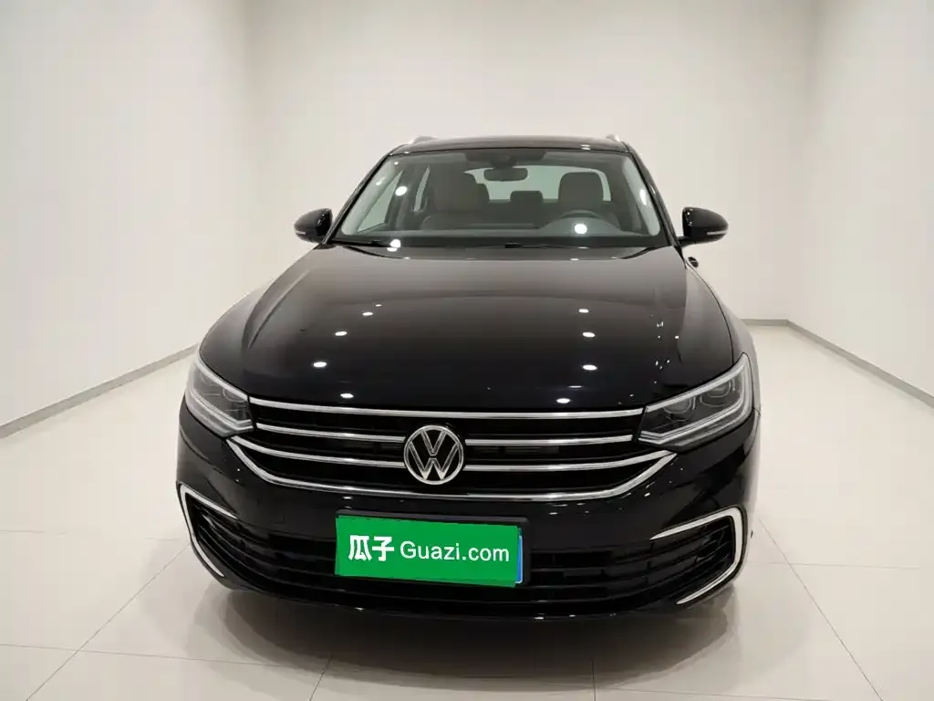 Volkswagen Tiguan L — фото 5