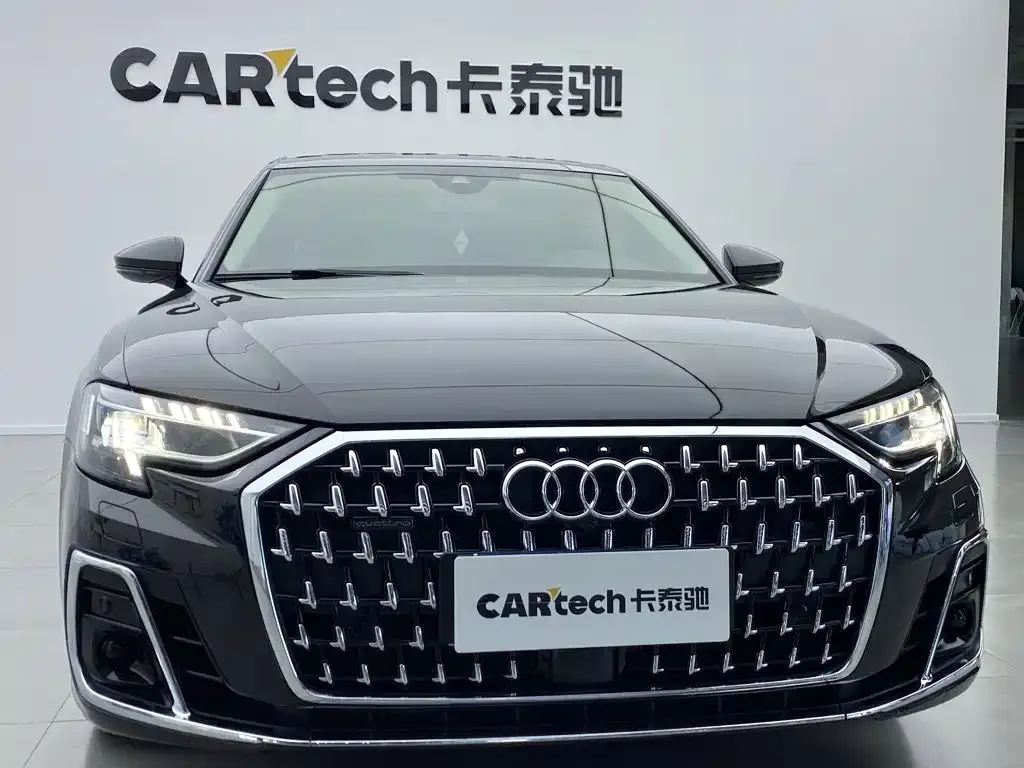 Audi A8 — фото 6