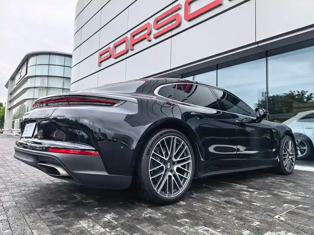Porsche Panamera — фото 8