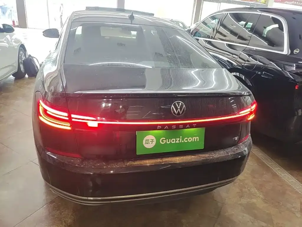 Volkswagen Passat — фото 7