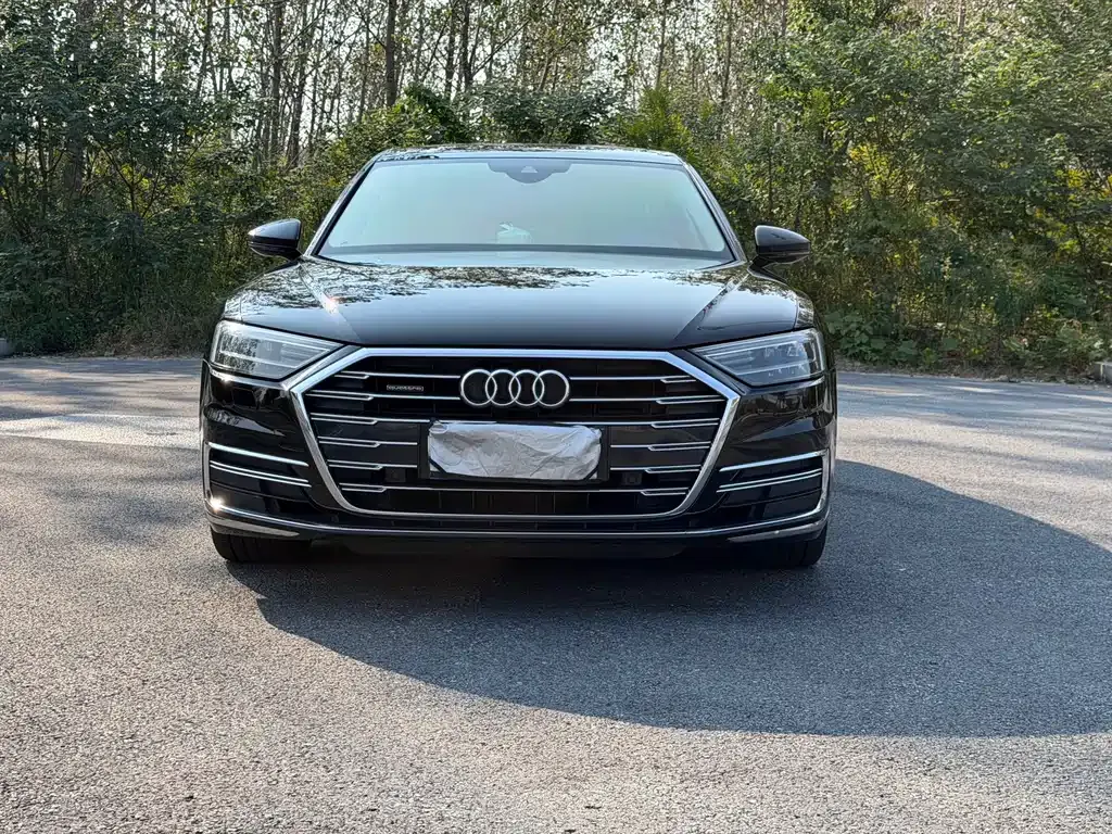 Audi A8 — фото 10