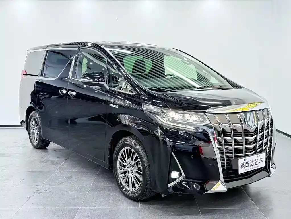 Toyota Alphard — фото 5